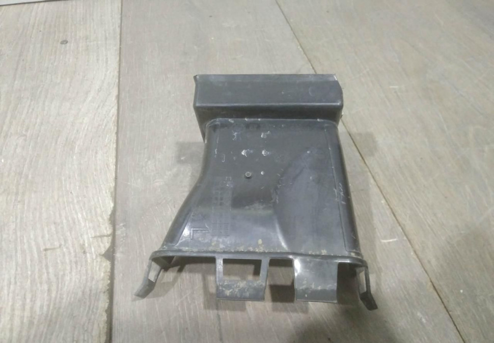 Воздуховод тормозного механизма левый бу BMW Х5 G05 OEM 51747421685