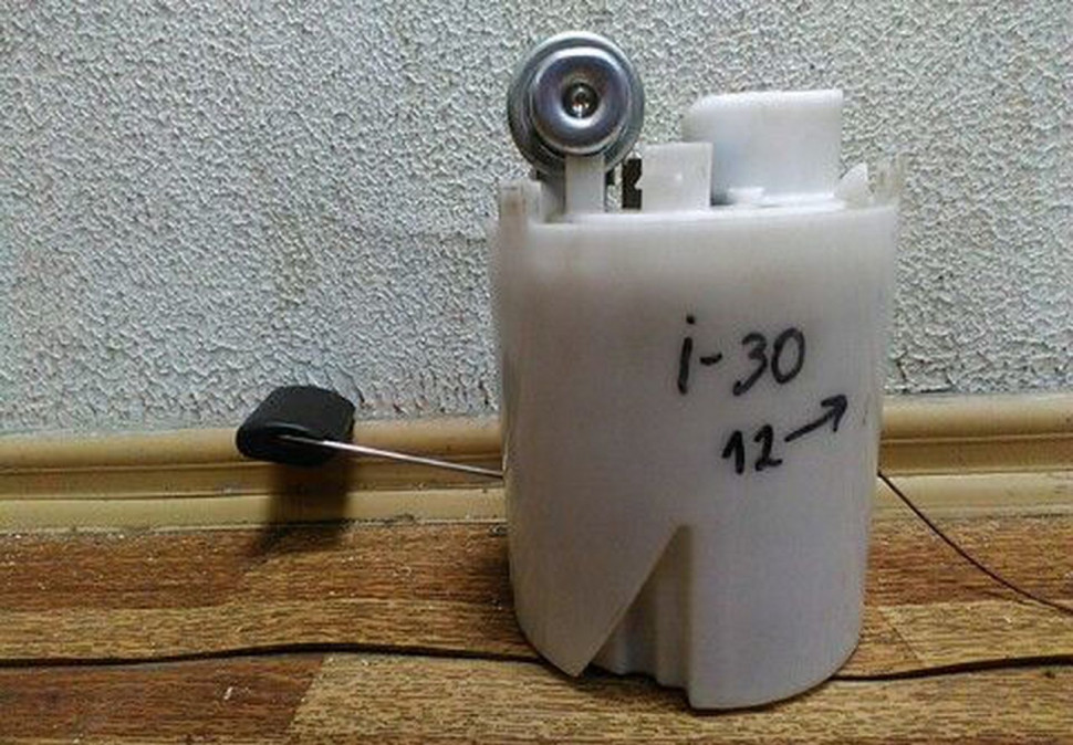 Бензонасос Hyundai I30 (12>) oem 1218600248