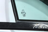 Стекла передней двери левая Volkswagen Touareg (11&gt;) oem 7p6845113 (мал.вмятина)