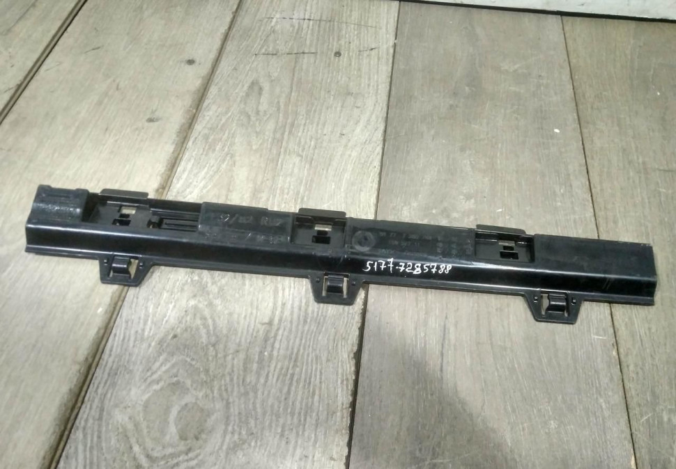 Кронштейн порога правый бу BMW 4 F32 OEM 51777285788