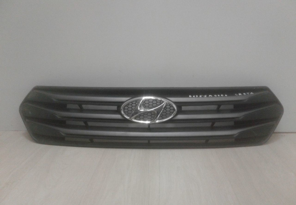 Решетка радиатора Hyundai Creta oem 86351M0000