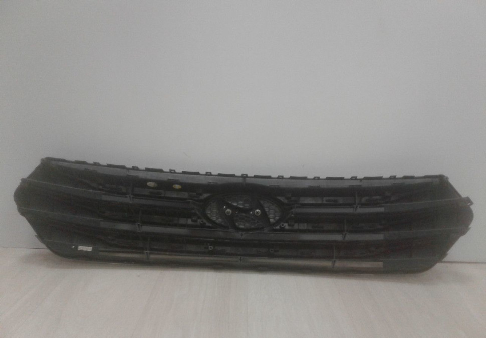 Решетка радиатора Hyundai Creta oem 86351M0000