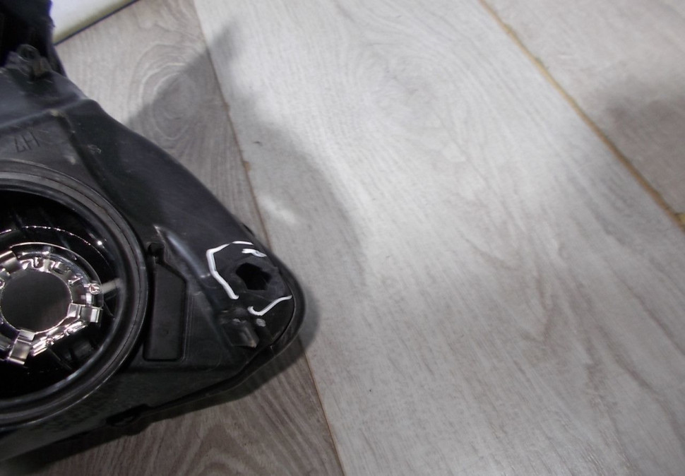 Фара левая бу Renault Logan 2 OEM 260609450R Фара левая бу Renault Logan 2 OEM 260609450R