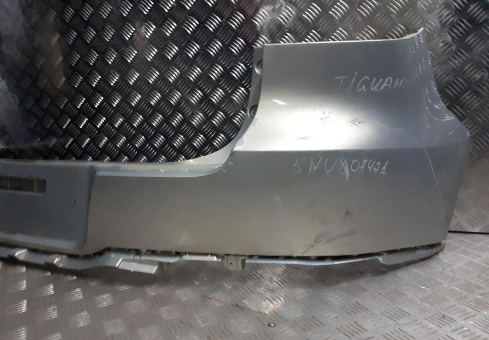 Бампер задний Volkswagen Tiguan 1 рест oem 5nu807421