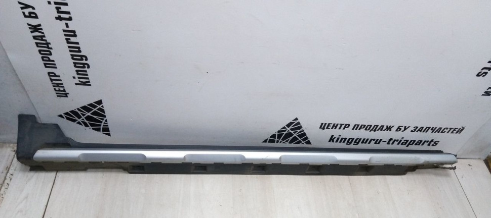 Накладка порога правая Volkswagen Passat B8 2015> oem 3G9853856