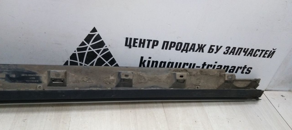 Накладка порога правая Volkswagen Passat B8 2015> oem 3G9853856