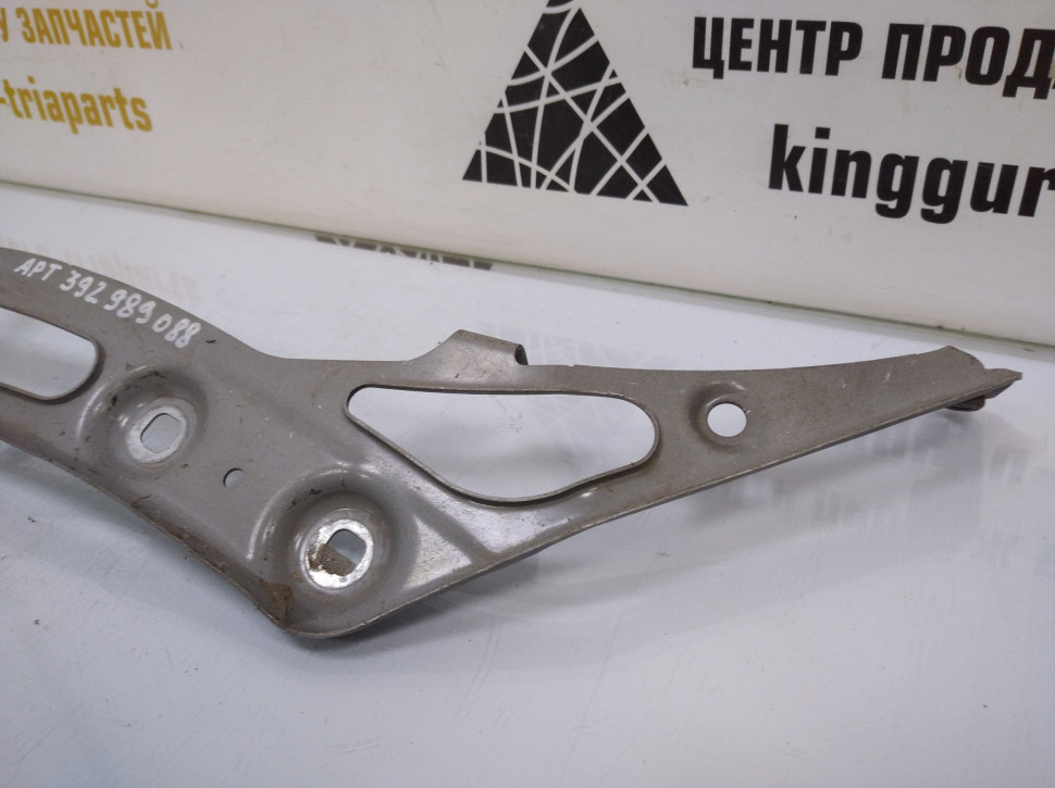 Кронштейн передней панели левый бу BMW 2 F45 OEM 7297199 Кронштейн передней панели левый бу BMW 2 F45 OEM 7297199