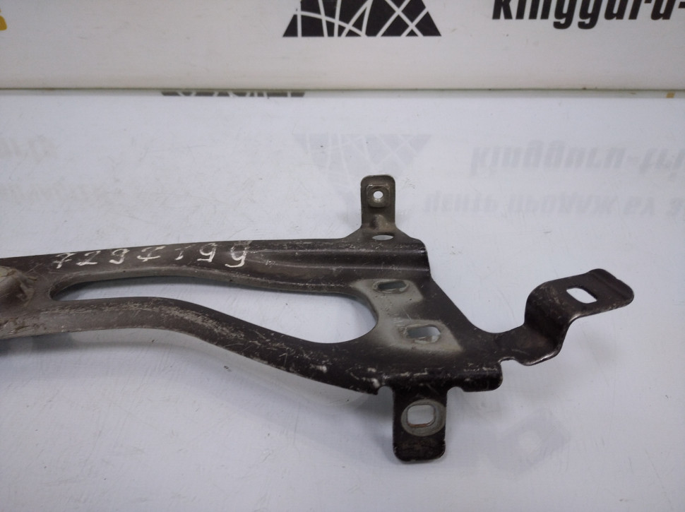 Кронштейн передней панели левый бу BMW 2 F45 OEM 7297199 Кронштейн передней панели левый бу BMW 2 F45 OEM 7297199