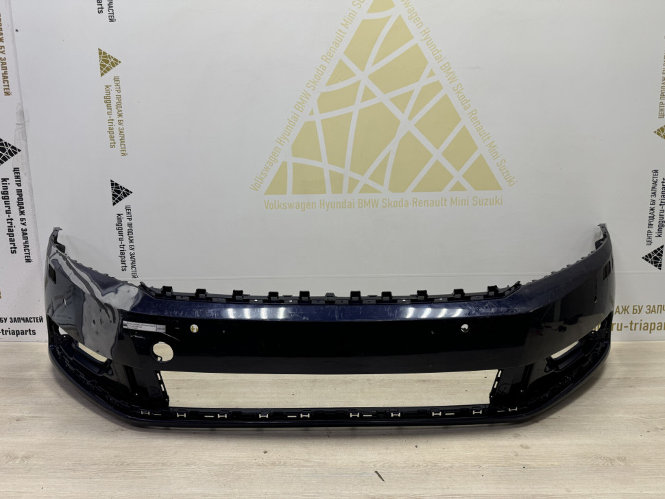 Бампер передний Volkswagen Passat B7 2011 OEM 3AA807221