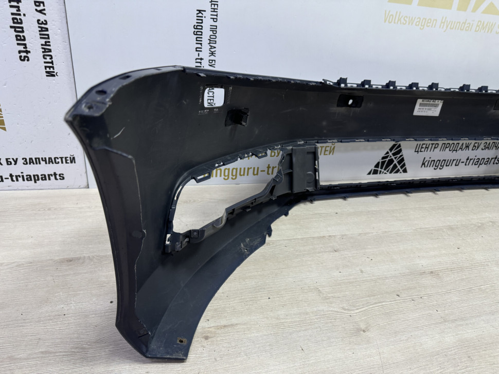 Бампер передний Volkswagen Passat B7 2011 OEM 3AA807221