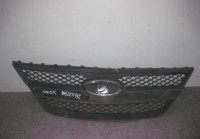 Решетка радиатора Lada Largus (мал. трещина) oem 8450000242 (скл-3)