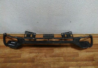 Решетка в бампер Центральная Kia Sportage (10>) oem 865613u000