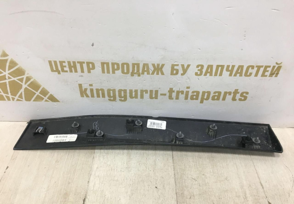 Молдинг двери задний правый BMW X4 G02 OEM 51137388250