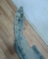 Юбка переднего бампера (+решетка) Volkswagen Tiguan 2 (трещины) oem 5na853677