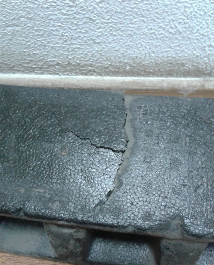 Абсорбер заднего бампера Volkswagen Polo седан (трещины) oem 6ru807251 Абсорбер заднего бампера Volkswagen Polo седан (трещины) oem 6ru807251