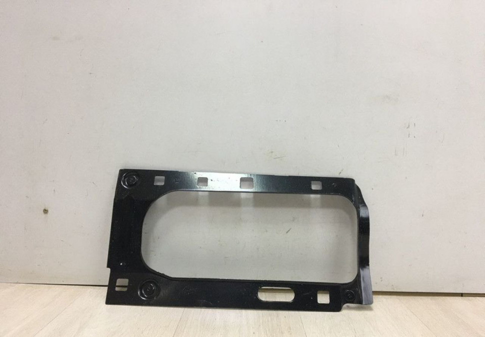 Кронштейн передней панели левый Chevrolet Tahoe 4 oem anj19281 (мал.вмятина) (скл-3) Кронштейн передней панели левый Chevrolet Tahoe 4 oem anj19281 (мал.вмятина) (скл-3)