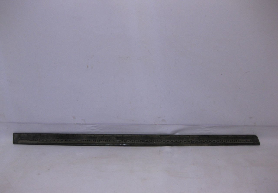 Молдинг двери передний правый Volkswagen Passat B8 oem 3g0844940 (скл-3)