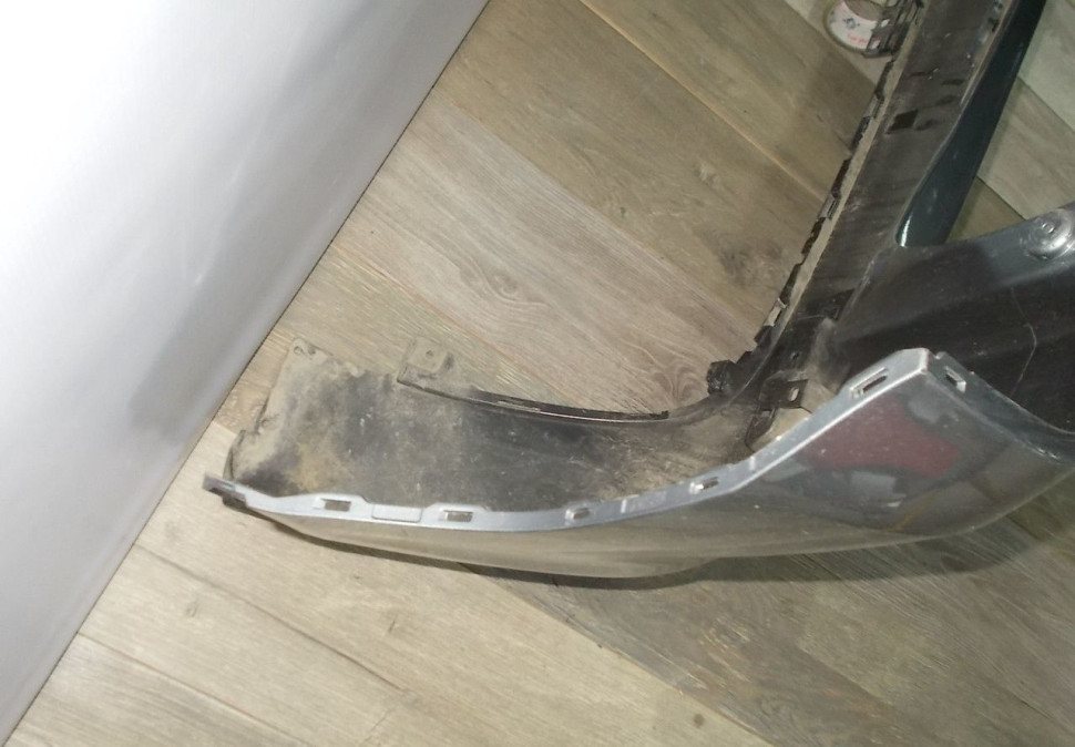 Бампер задний бу Suzuki Vitara 2 OEM 7181154P Бампер задний бу Suzuki Vitara 2 OEM 7181154P
