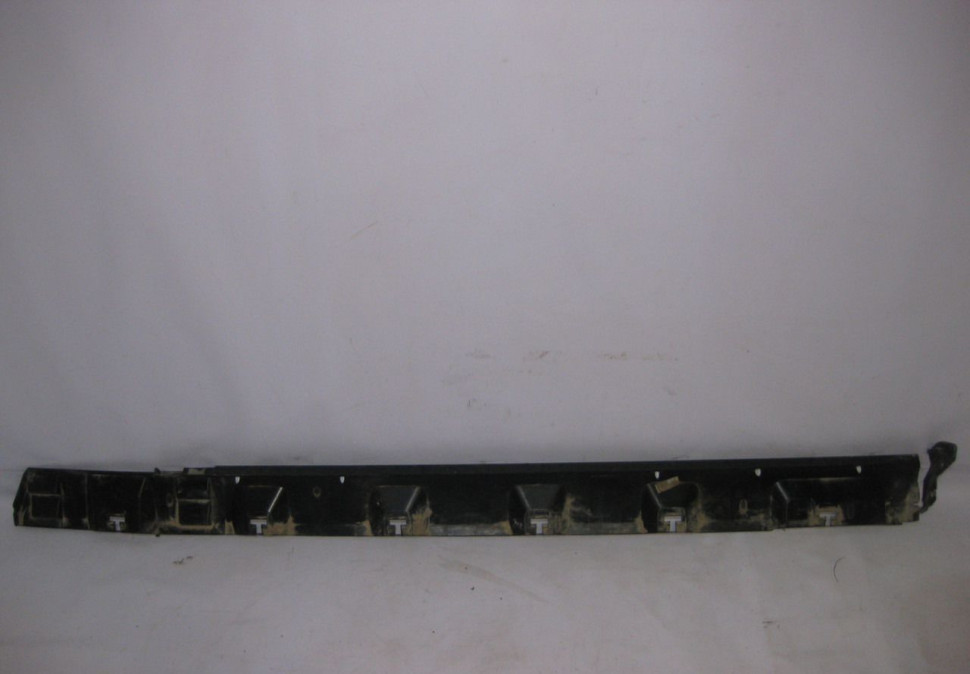 Накладка порога левая Renault Sandero Stepway oem 764190070 (трещина) (скл-3)