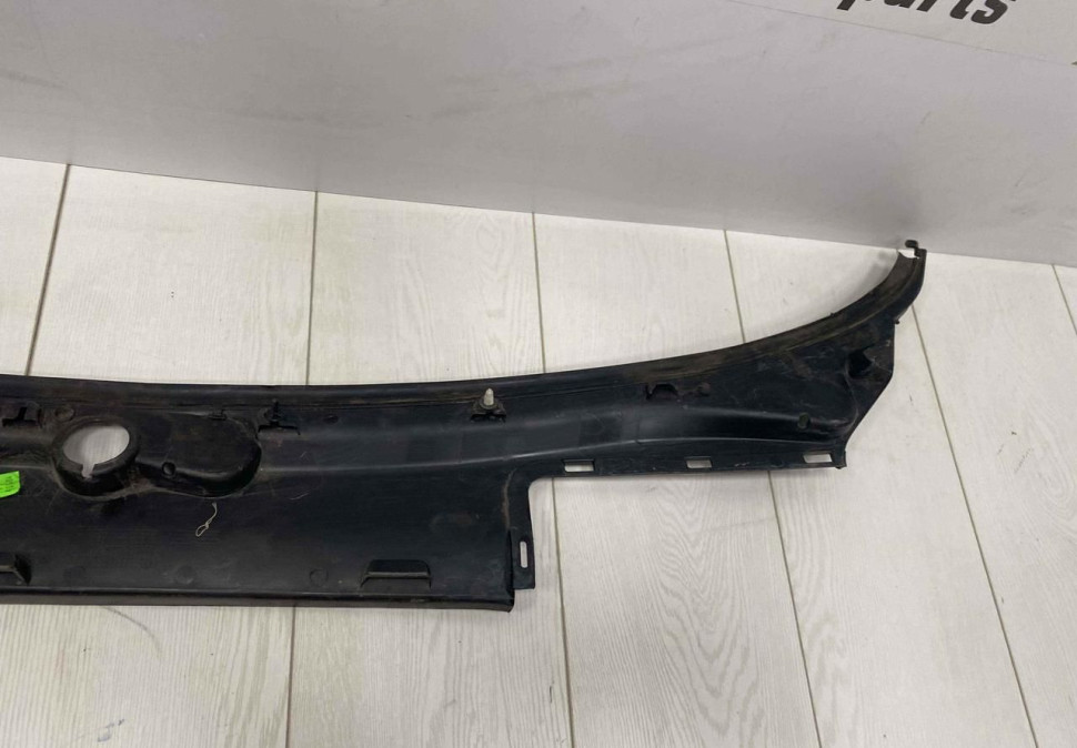 Жабо BMW X5 E70 OEM 15671610 Жабо BMW X5 E70 OEM 15671610
