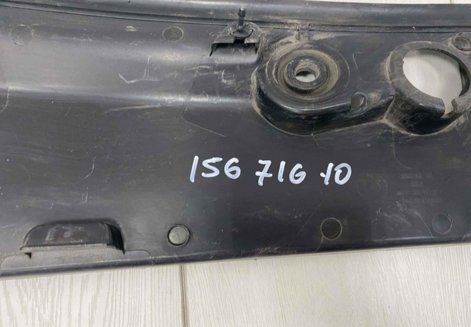 Жабо BMW X5 E70 OEM 15671610 Жабо BMW X5 E70 OEM 15671610