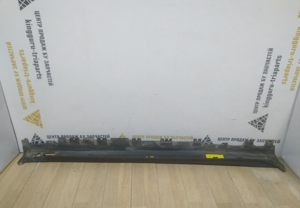 Порог левый бу BMW X7 G07 OEM 51777420673 Порог левый бу BMW X7 G07 OEM 51777420673
