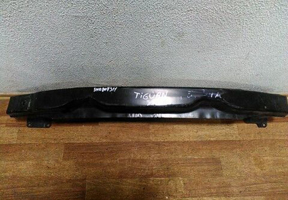 Усилитель заднего бампера Volkswagen Tiguan oem 5n0807311