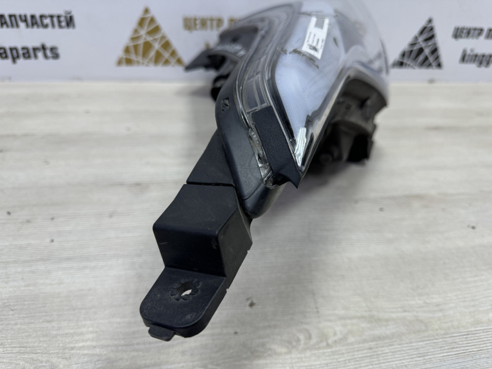 Фара правая диодная Hyundai Creta 1 2016 OEM 92102M0100