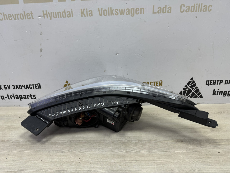 Фара правая диодная Hyundai Creta 1 2016 OEM 92102M0100