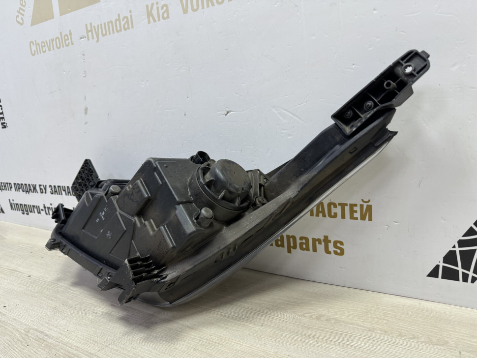 Фара правая диодная Hyundai Creta 1 2016 OEM 92102M0100