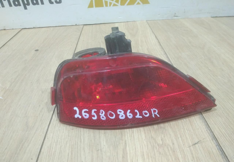 Фонарь противотуманный правый бу Renault Kaptur OEM 265808620R