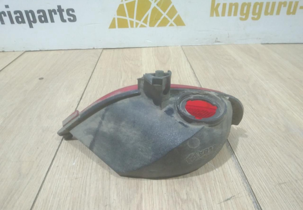 Фонарь противотуманный правый бу Renault Kaptur OEM 265808620R Фонарь противотуманный правый бу Renault Kaptur OEM 265808620R