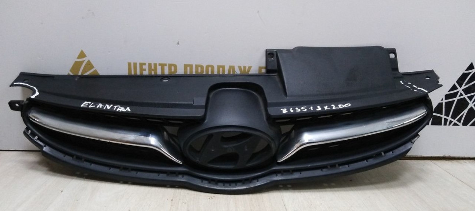 Решетка радиатора Hyundai Elantra 5 дорест 11-13 Oem 863513X200 (скл-3)