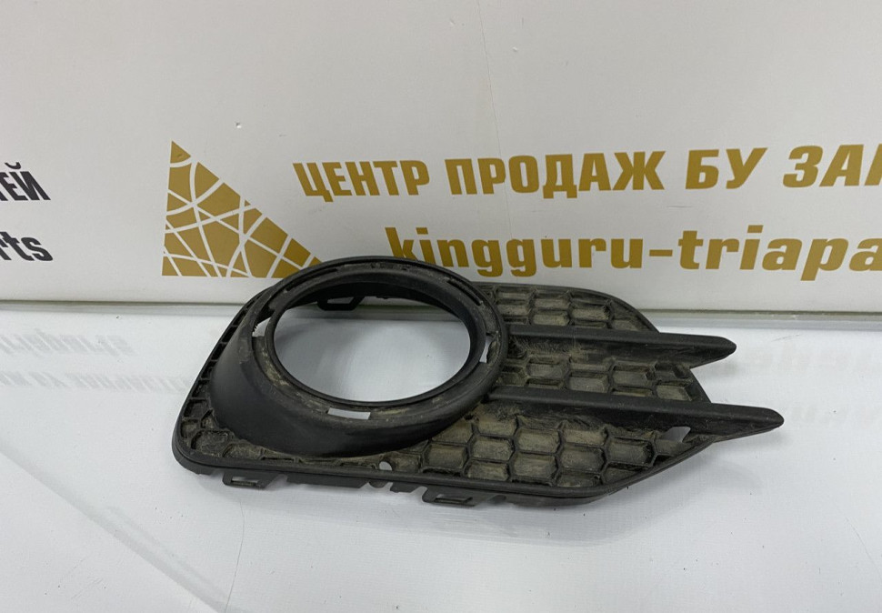 Решетка рамка ПТФ правая Volkswagen Tiguan 1 2011 oem 5N0853666E Решетка рамка ПТФ правая Volkswagen Tiguan 1 2011 oem 5N0853666E