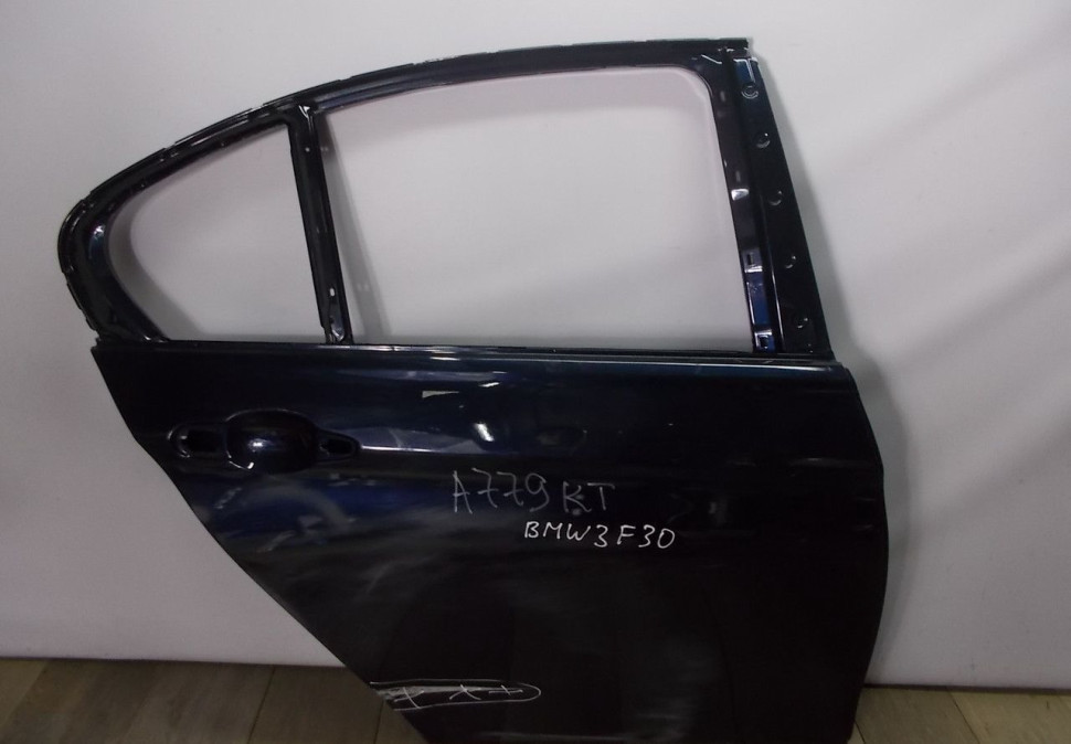 Дверь задняя правая бу BMW 3 F30 OEM 41007298514
