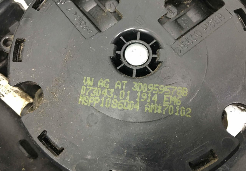 Зеркало правое Volkswagen Jetta 6 2011 OEM 5C7857508R
