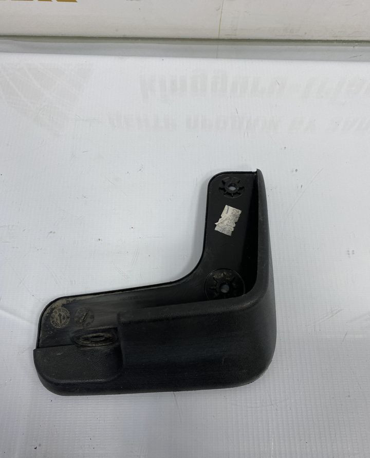 Брызговик задний правый Hyundai Creta OEM 86842M0100
