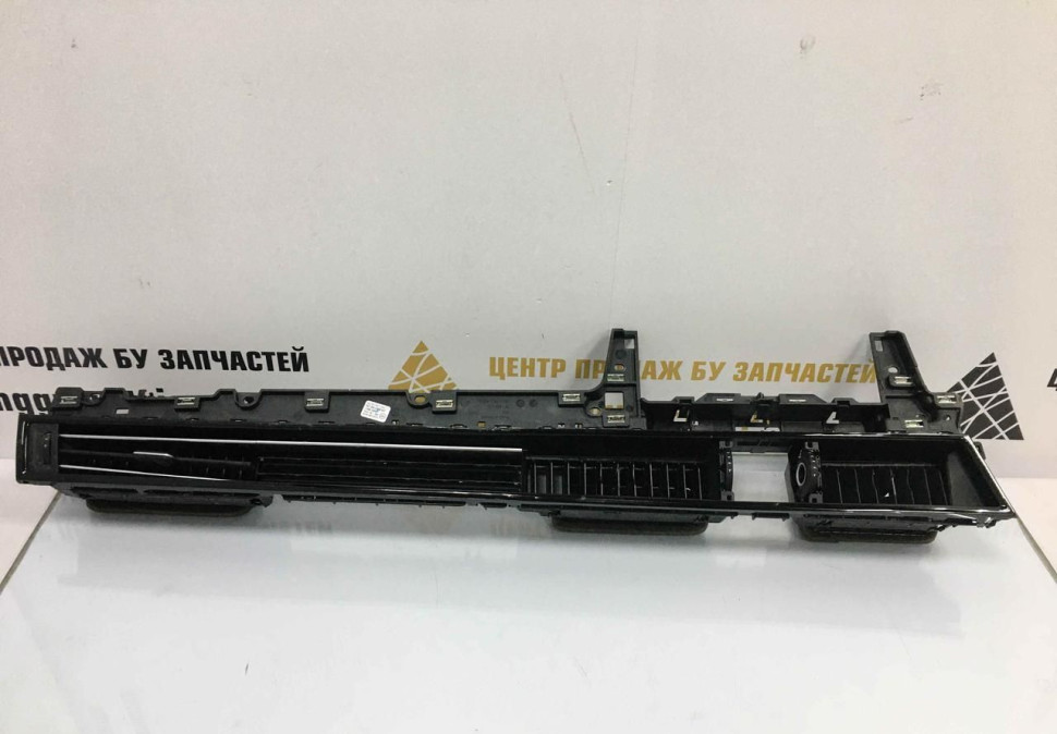 Дефлектор торпеды Volkswagen Passat B8 2015 OEM 3G1858416M041 3G1858416M