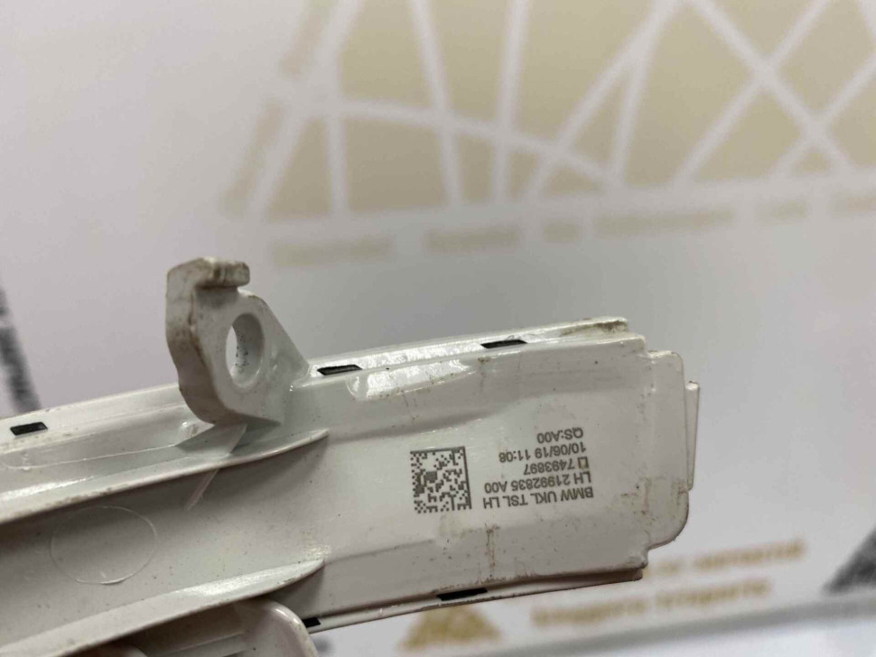 Повторитель в зеркало левый BMW 3 F30 OEM 63137280771 Повторитель в зеркало левый BMW 3 F30 OEM 63137280771