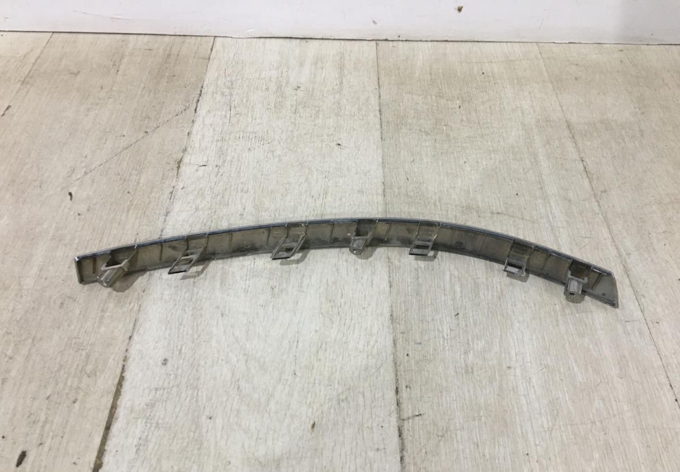 Молдинг заднего бампера левый Renault Arkana 2019 OEM 850774627R Молдинг заднего бампера левый Renault Arkana 2019 OEM 850774627R