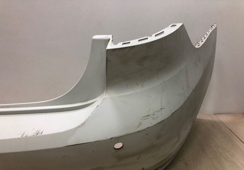 Бампер задний Volkswagen Jetta 6 (14-18) oem 5CU807421C (вмятина) Бампер задний Volkswagen Jetta 6 (14-18) oem 5CU807421C (вмятина)