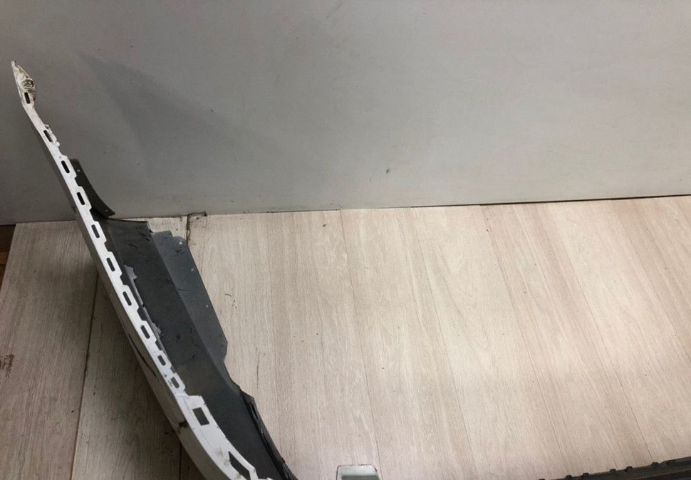 Бампер задний Volkswagen Jetta 6 (14-18) oem 5CU807421C (вмятина) Бампер задний Volkswagen Jetta 6 (14-18) oem 5CU807421C (вмятина)
