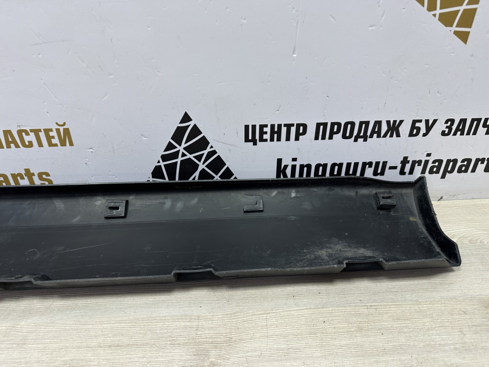 Порог правый бу Skoda Yeti OEM 5L0853856C
