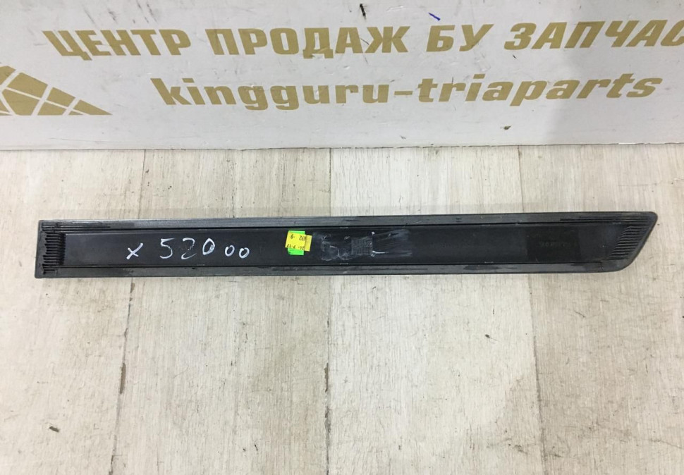 Молдинг двери задний правый бу Skoda Yeti OEM 5L0853754A