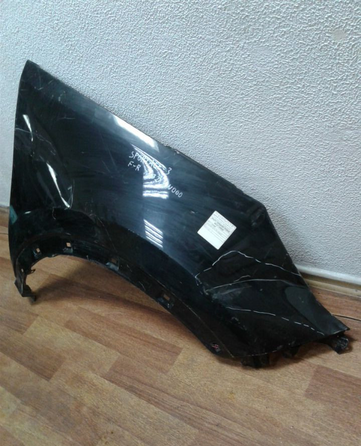 Крыло переднее правое Kia Sportage 3 (10-16) вмятина