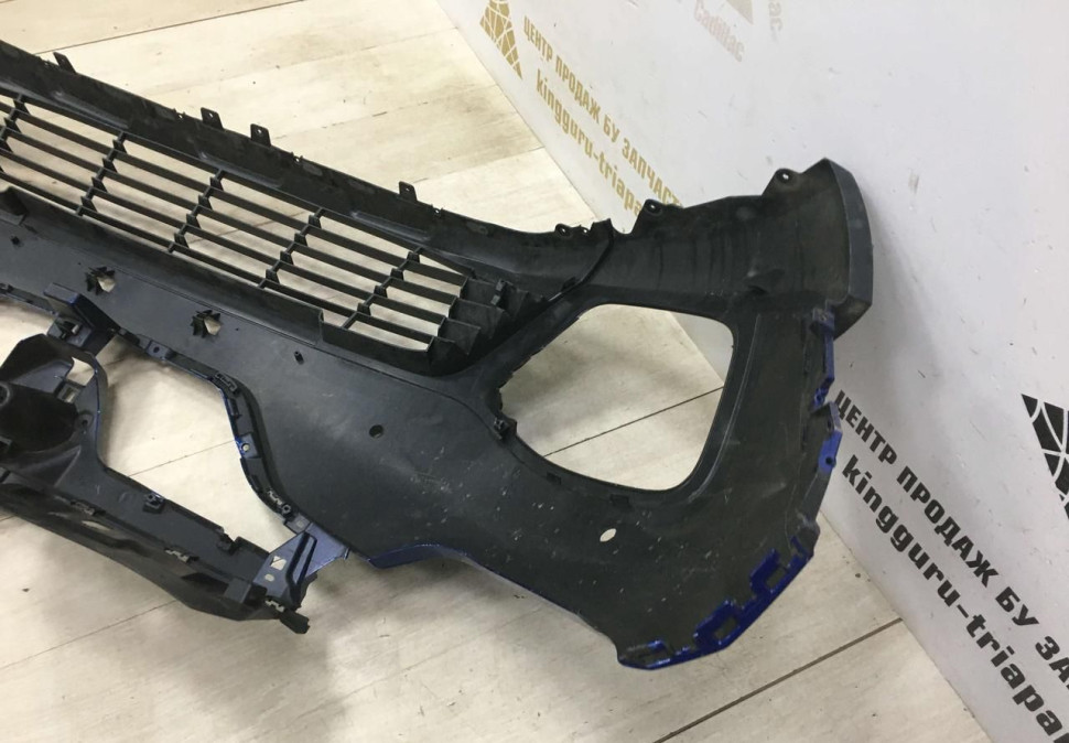 Бампер передний Renault Kaptur OEM 620222180R