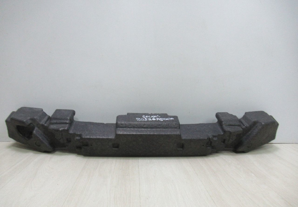 Абсорбер переднего бампера Hyundai Solaris 2 oem 86520h5000 (скл-3)