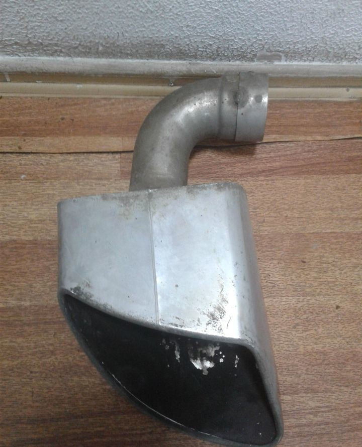 Насадка глушителя правая Volkswagen Touareg NF (вмятина) oem 7p6253682 (скл-3) Насадка глушителя правая Volkswagen Touareg NF (вмятина) oem 7p6253682 (скл-3)