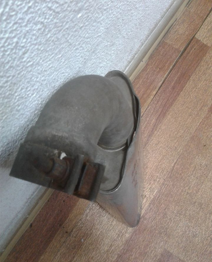 Насадка глушителя правая Volkswagen Touareg NF (вмятина) oem 7p6253682 (скл-3) Насадка глушителя правая Volkswagen Touareg NF (вмятина) oem 7p6253682 (скл-3)