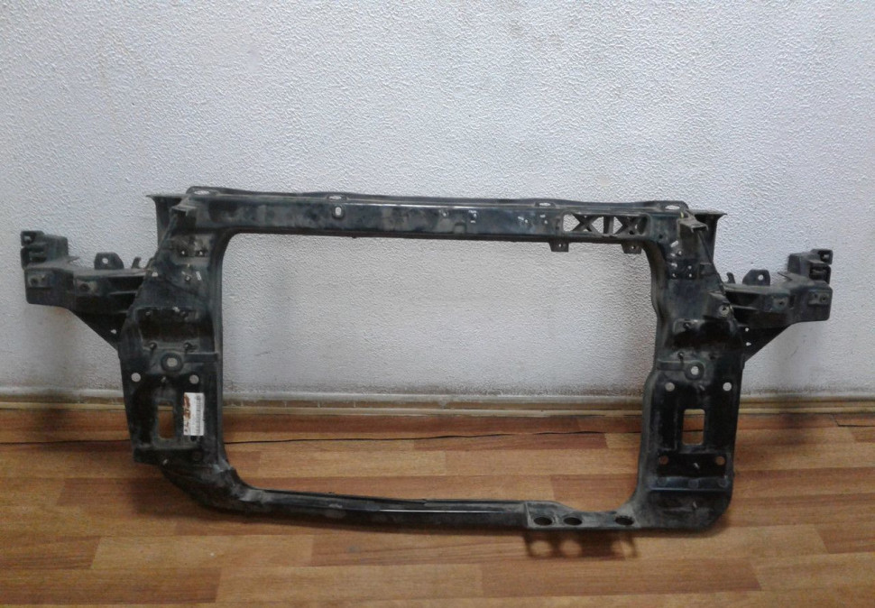 Панель передняя Hyundai IX35 (10-15) (вмятина) oem 641012Y000